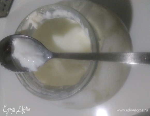 Готовый сгусток не оставляет на ложке следов.