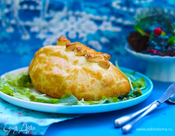 Поставить в разогретую до 200°C духовку минут на 25. Вынимать, когда корочка теста хорошо подрумянится.