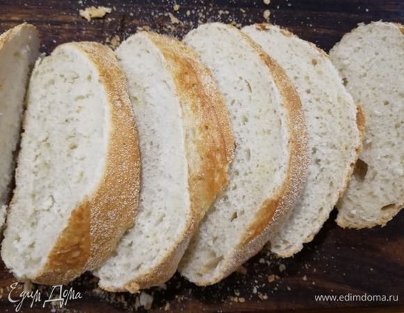 Хлеб нарежем ломтиками толщиной в 1 см.