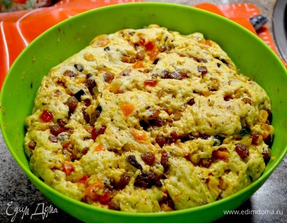 За это время 2–3 раза обомните тесто.