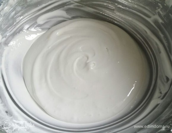Перемешайте до получения однородной консистенции.