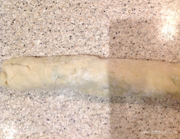 Скатываю в рулет.