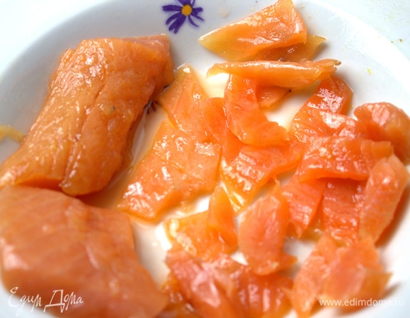 Нарезать удобными кружочками.