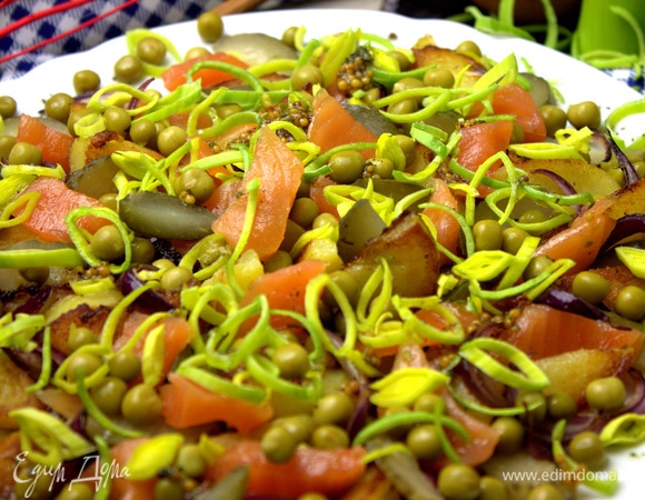 Такой салат вполне мне заменил ужин.
