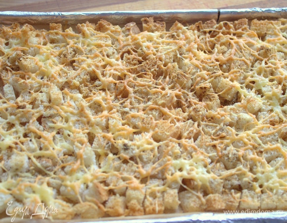 Я запекала в электропечке 5–7 минут при 210°C.