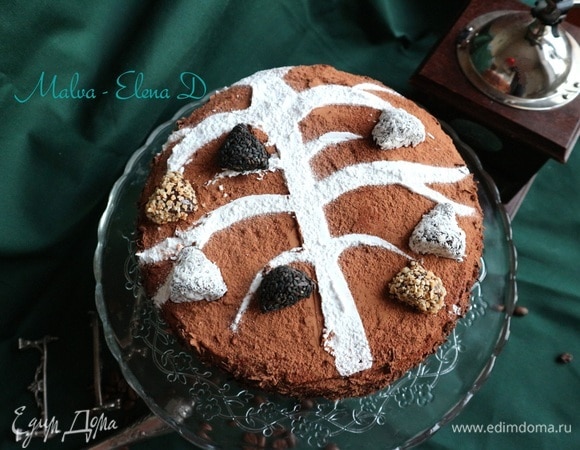 Украсить торт конфетами «Трюфель».