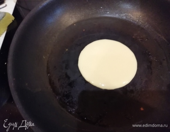 Дораяки должны быть идеально круглыми, потребуется тренировка. Но, как говорится, «первый блин...»)