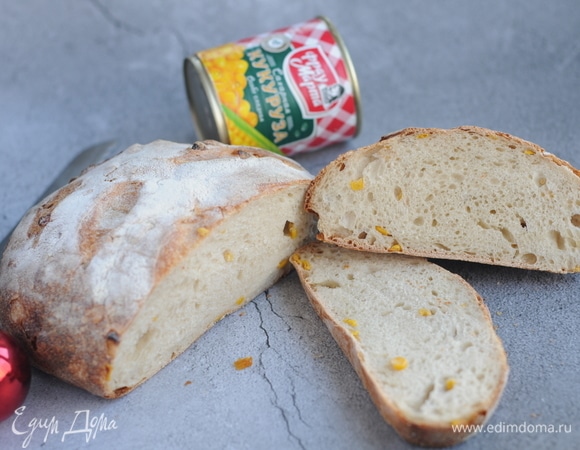 Даем остыть и нарезаем. Какие дырочки!