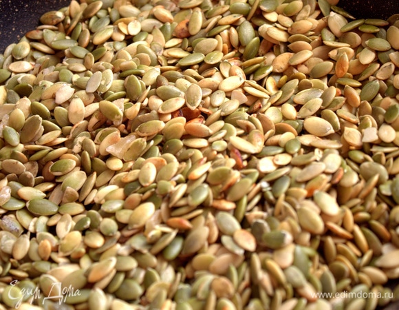 Тыквенные семечки тоже.