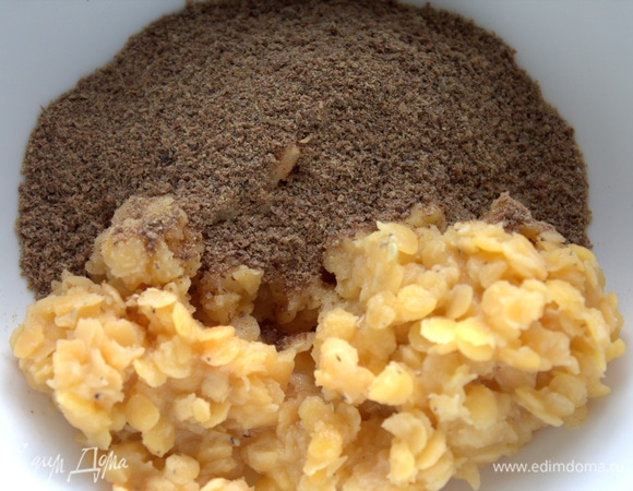 Добавить льняную муку.