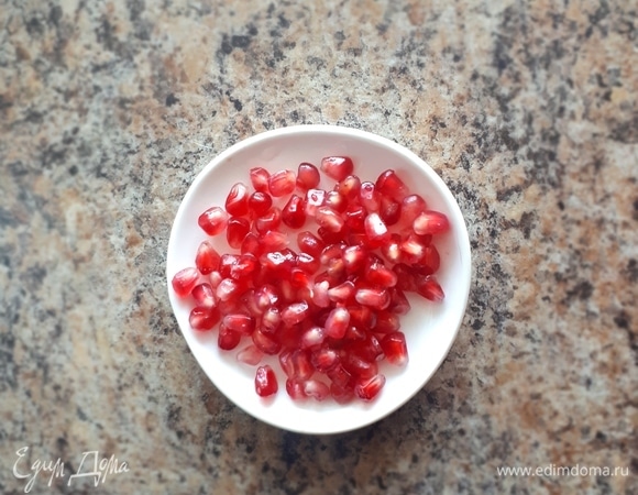 Гранат разберем на зерна.