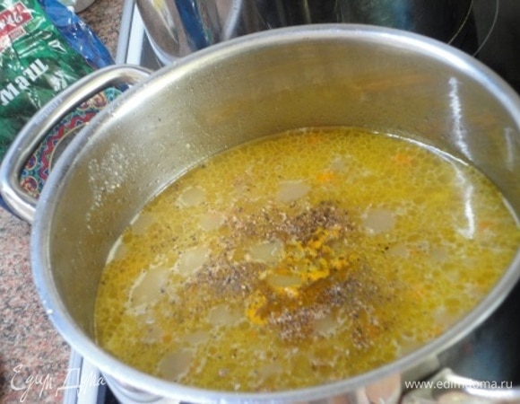 Довести до кипения и убрать с плиты. Дать постоять минут 20.
