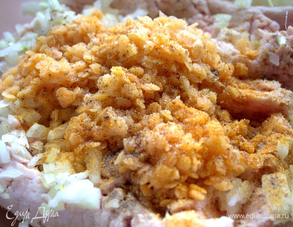 Добавить приправы.