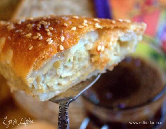 Порадуйте такой сытной выпечкой всю семью.