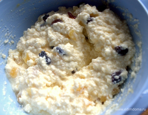 Если творог слишком нежный, добавить ложку крахмала.