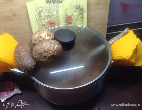 Ну и так вот стоит, благоухает. Народ созывает)