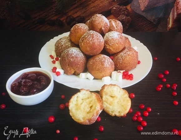 Посыпаем сахарной пудрой. Приятного аппетита!