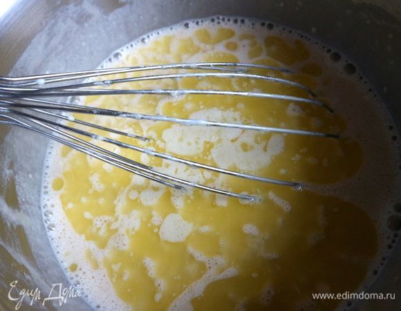 Добавить масло.