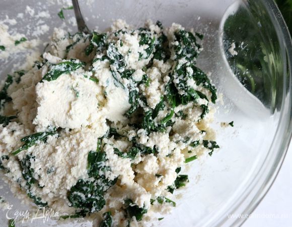 Перемешать. Начинка готова.