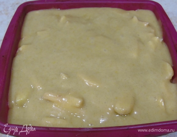 Заливаем тестом.