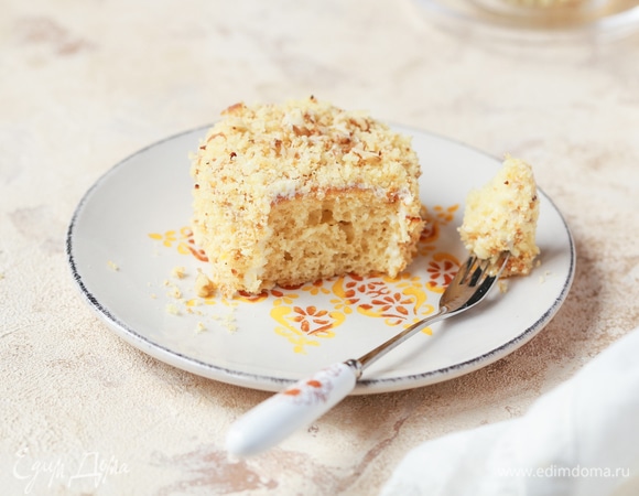 Пара уточнений, прежде чем перейти к рецепту. Так как это народный рецепт, все ингредиенты даны в стаканах (стакан объемом 250 мл). В Азербайджане и Грузии используют катык/мацони, вы можете использовать вместо них либо натуральный йогурт, либо кефир, смешанный со сметаной. Сода — 1 ч. л. без горки.