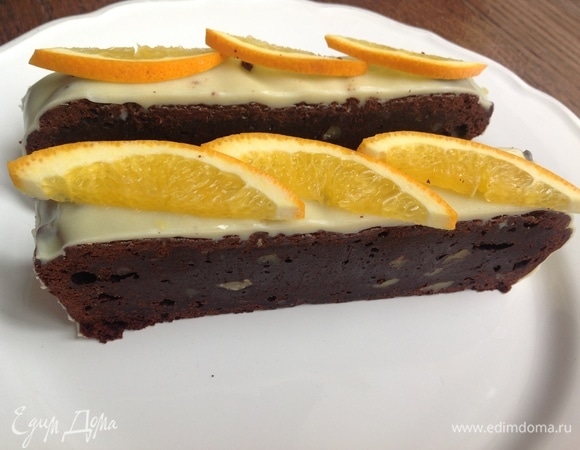 Что может быть лучше: цитрусовые нотки в сочетании с черным и белым шоколадом! Приятного аппетита!