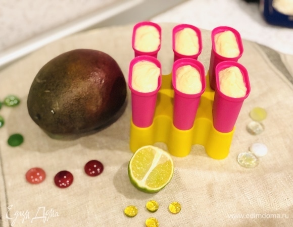 Разливаем по формочкам.