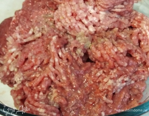 Пропустить через мясорубку с головкой чеснока.