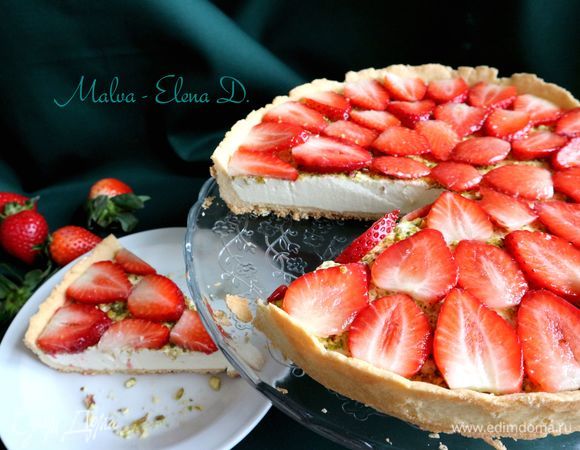 Если сравнивать приготовленные тарталетки и тарт, то я бы остановилась на последнем. В тарте более, на мой взгляд, сбалансировано соотношение теста и крема, очень вкусно. Приятного чаепития вам и вашим гостям!