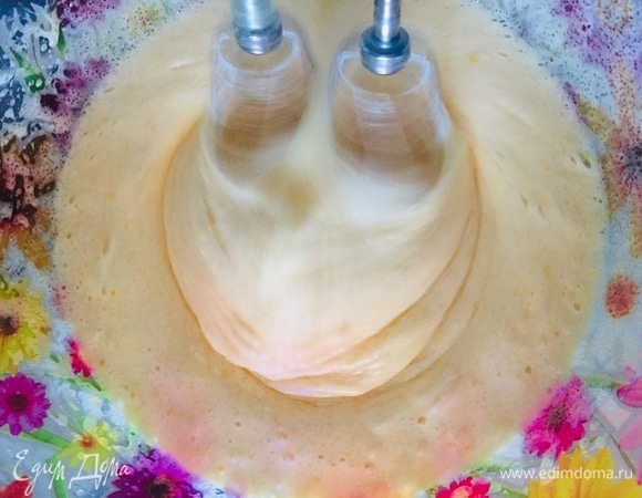 Взбить миксером.