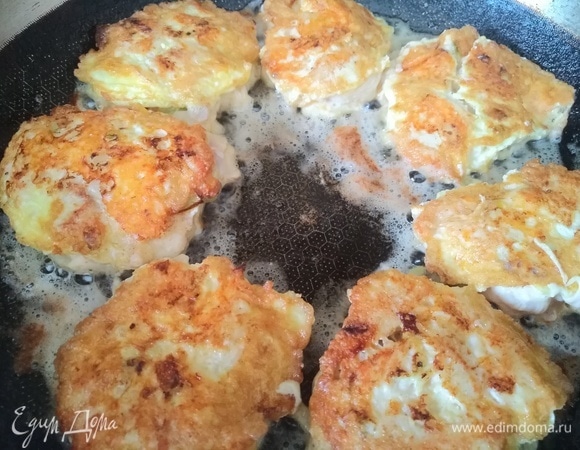 Обжариваем с двух сторон до готовности.