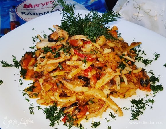 При подаче посыпаем блюдо мелконарезанным укропом. Приятного аппетита!