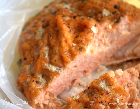 Лосось горячего копчения у меня в виде такого рулета.