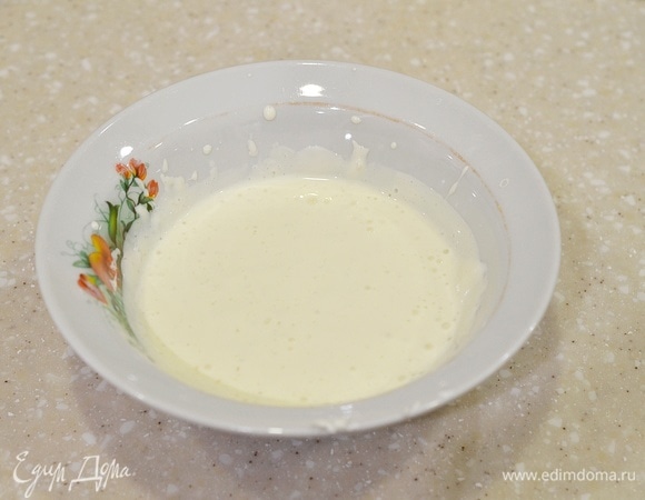 Взбейте блендером до однородного состояния.