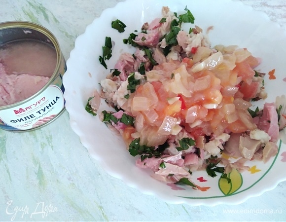 Теперь добавить содержимое сковородки.