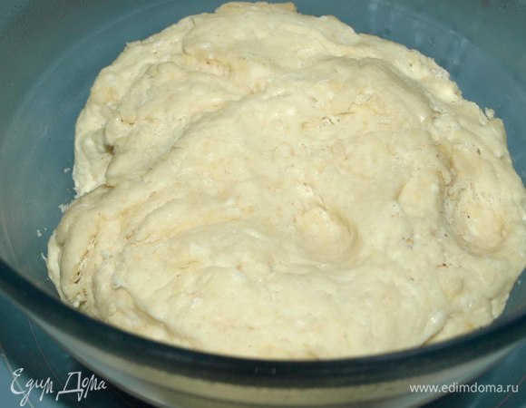 Через час тесто увеличится.