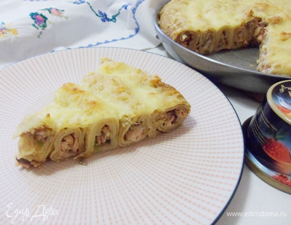 Подавать пирог теплым.