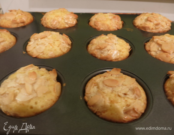 Выпекаем 30 минут при температуре 175–180°C.