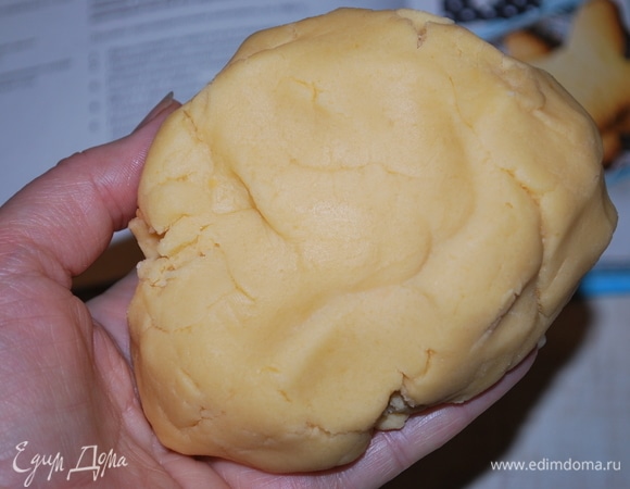Тесто получается очень мягкое, с таким тестом работать — одно удовольствие.