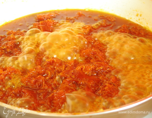 Если пригорает, подливаем немного воды. Можно приготовить в микроволновке при 850 W за 25 минут.