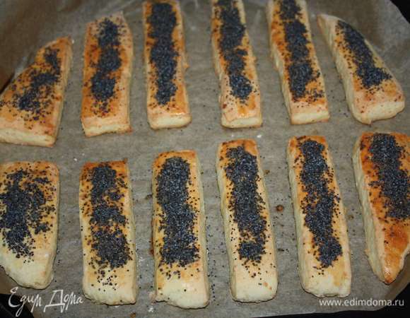 Выпекать при температуре 180°C, около 40 минут до румяного цвета.