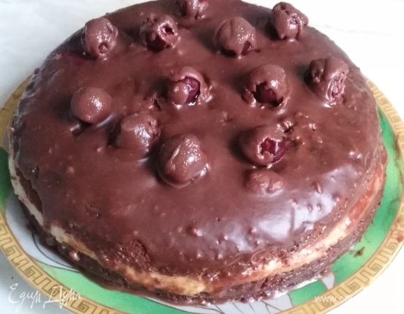 Убрать торт в холодильник до полного застывания. Приятного аппетита!