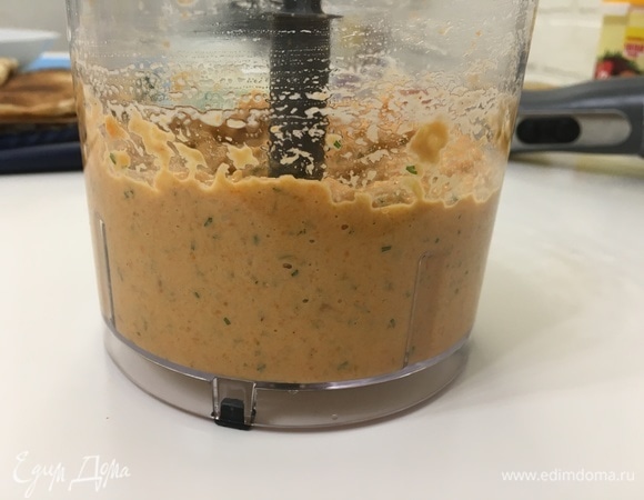 Вот такое пюре у меня получилось после взбивания около 1 минуты (мощность блендера — 750W).