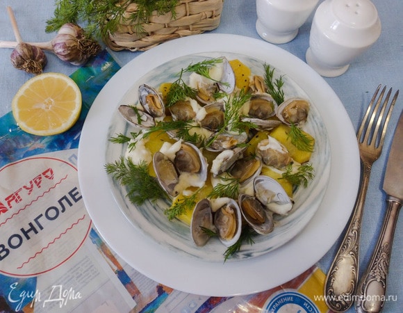 Ракушки вонголе с картофелем под сливочным соусом готовы. Приятного аппетита!