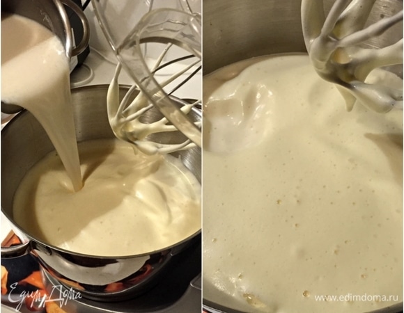 Пахту подогреваем до температуры 40°C. Чуть теплее, чем у тела, значит. И выливаем ее в чашку со взбитым яйцом. Хорошо перемешиваем. Чтобы получилось однородно и красиво. При условии «настоящести» продуктов очень красиво получится. И, поверьте, вкусно. Не готово, правда, но уже очень съедобно.