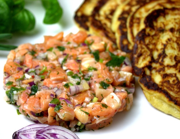 Рядом оладьи пристраиваем.