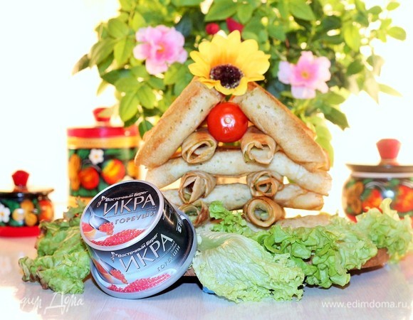 Избушка готова, наряжаем домик и радуем гостей!