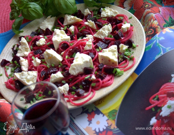 И теплую фету тоже попробовала.