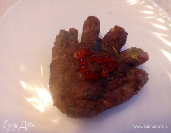 Можно украсить икрой.