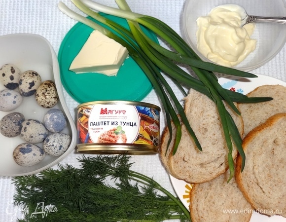 Подготовить продукты, необходимые для приготовления бутербродов.